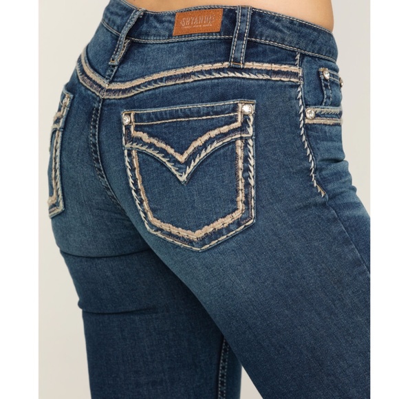 Shyanne Scroll Dark Wash Bootcut Jeans, EUC, 32 Short - Picture 3 of 15